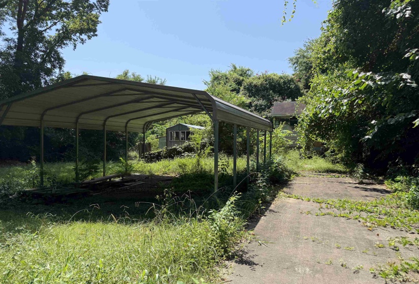 3083 SOUTHERN AVE, Memphis, Tennessee 38111, 1 Bedroom Bedrooms, 3 Room Rooms,1 BathroomBathrooms,Residential,For Sale,SOUTHERN,0,10228526