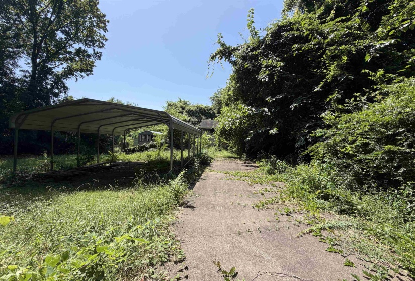 3083 SOUTHERN AVE, Memphis, Tennessee 38111, 1 Bedroom Bedrooms, 3 Room Rooms,1 BathroomBathrooms,Residential,For Sale,SOUTHERN,0,10228526
