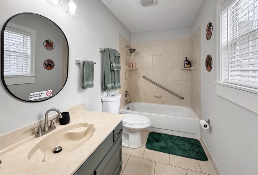 978 HUNTERS POINT DR, Memphis, Tennessee 38018, 4 Bedroom Bedrooms, 8 Room Rooms,2 BathroomBathrooms,Residential,For Sale,HUNTERS POINT,0,10228544