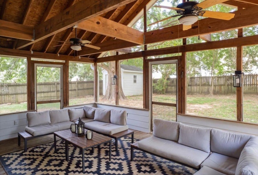 978 HUNTERS POINT DR, Memphis, Tennessee 38018, 4 Bedroom Bedrooms, 8 Room Rooms,2 BathroomBathrooms,Residential,For Sale,HUNTERS POINT,0,10228544