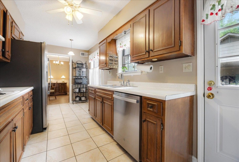5743 ROBIN HOP DR, Bartlett, Tennessee 38134, 4 Bedroom Bedrooms, 7 Room Rooms,2 BathroomBathrooms,Residential,For Sale,ROBIN HOP,0,10228585