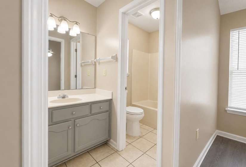 6878 BRADY HILL DR, Cordova, Tennessee 38018, 3 Bedroom Bedrooms, 5 Room Rooms,2 BathroomBathrooms,Residential,For Sale,BRADY HILL,0,10228596