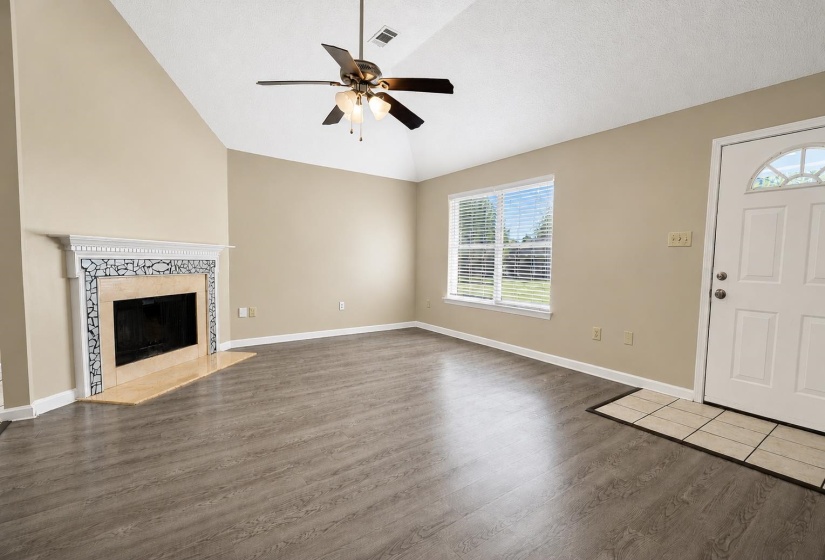 6878 BRADY HILL DR, Cordova, Tennessee 38018, 3 Bedroom Bedrooms, 5 Room Rooms,2 BathroomBathrooms,Residential,For Sale,BRADY HILL,0,10228596
