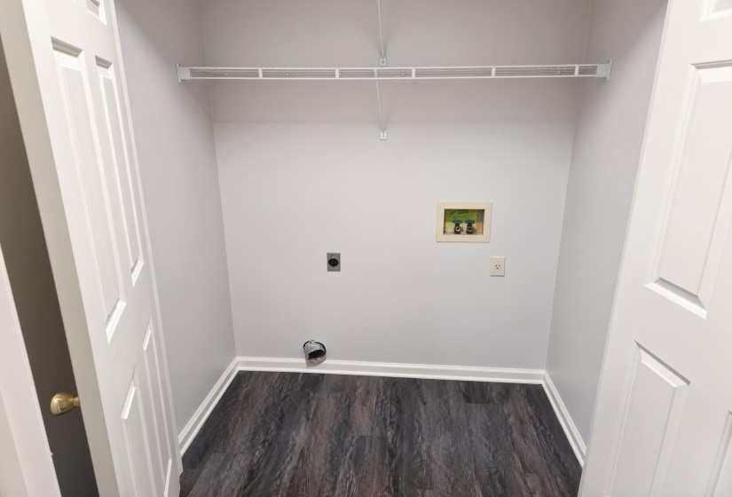 8134 TIMBER KNOLL LN, Memphis, Tennessee 38018, 3 Bedroom Bedrooms, 3 Room Rooms,2 BathroomBathrooms,Residential,For Sale,TIMBER KNOLL,0,10228616