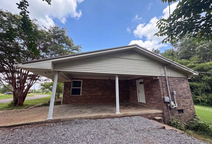 422 MAIN RD, Adamsville, Tennessee 38310-2210, 3 Bedroom Bedrooms, 8 Room Rooms,1.1 BathroomBathrooms,Residential,For Sale,MAIN,0,10228658