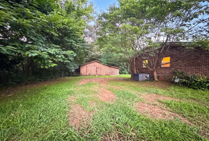 422 MAIN RD, Adamsville, Tennessee 38310-2210, 3 Bedroom Bedrooms, 8 Room Rooms,1.1 BathroomBathrooms,Residential,For Sale,MAIN,0,10228658