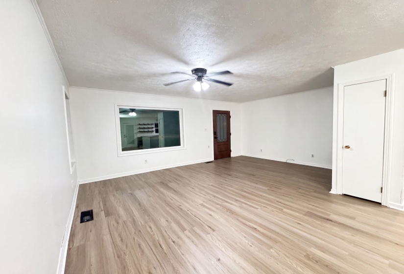 422 MAIN RD, Adamsville, Tennessee 38310-2210, 3 Bedroom Bedrooms, 8 Room Rooms,1.1 BathroomBathrooms,Residential,For Sale,MAIN,0,10228658