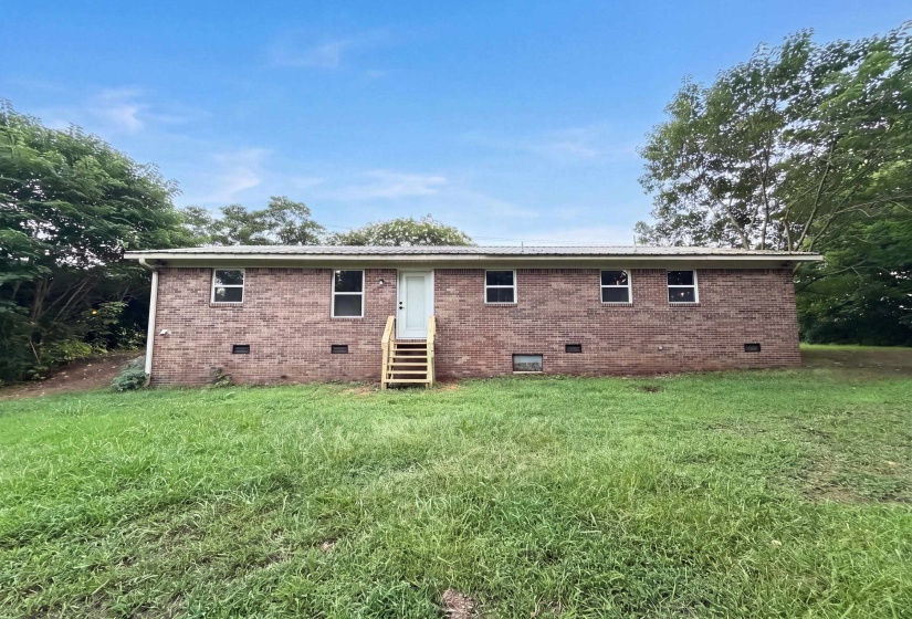 422 MAIN RD, Adamsville, Tennessee 38310-2210, 3 Bedroom Bedrooms, 8 Room Rooms,1.1 BathroomBathrooms,Residential,For Sale,MAIN,0,10228658
