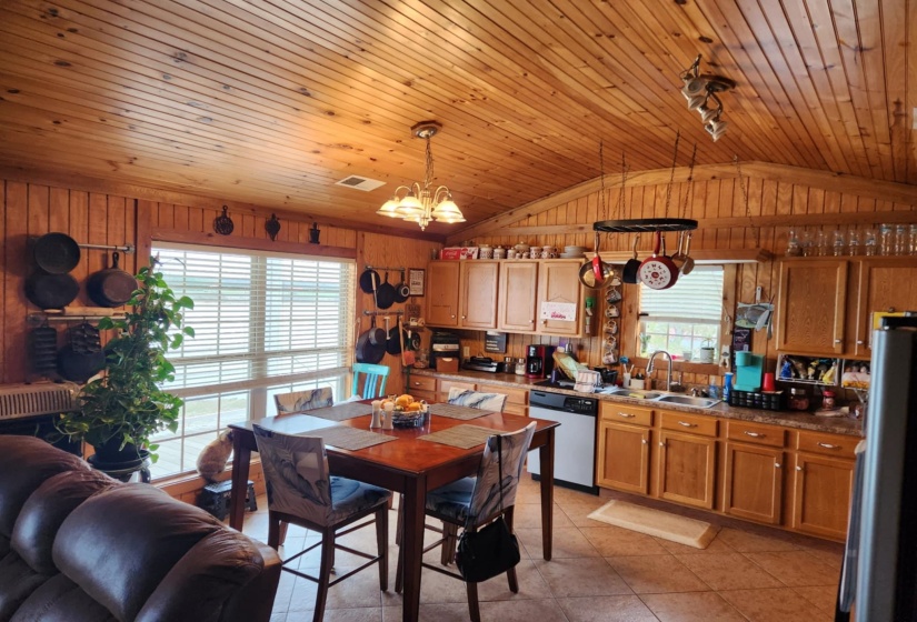 255 ROCK PILE LN, Counce, Tennessee 38326, 2 Bedroom Bedrooms, 6 Room Rooms,2 BathroomBathrooms,Residential,For Sale,ROCK PILE,0,10228660