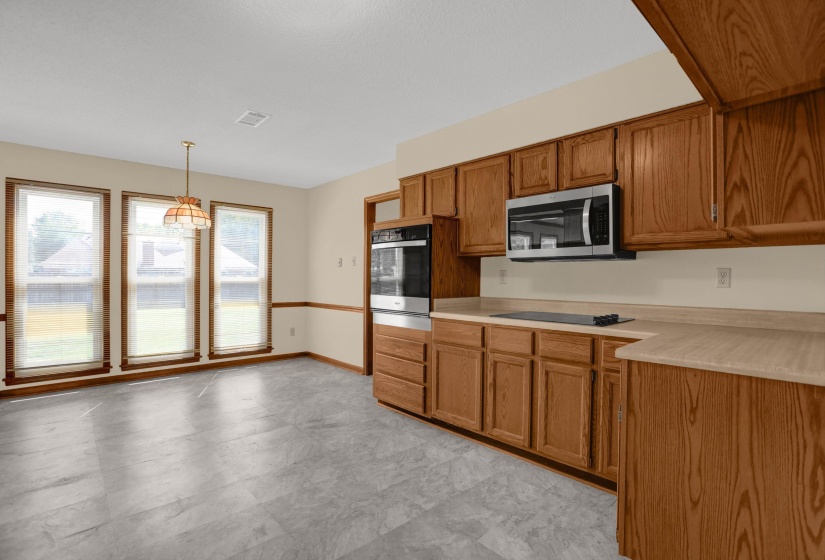 3948 FERN VALLEY DR, Memphis, Tennessee 38125, 4 Bedroom Bedrooms, 8 Room Rooms,2.1 BathroomBathrooms,Residential,For Sale,FERN VALLEY,0,10228663