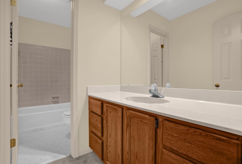 3948 FERN VALLEY DR, Memphis, Tennessee 38125, 4 Bedroom Bedrooms, 8 Room Rooms,2.1 BathroomBathrooms,Residential,For Sale,FERN VALLEY,0,10228663