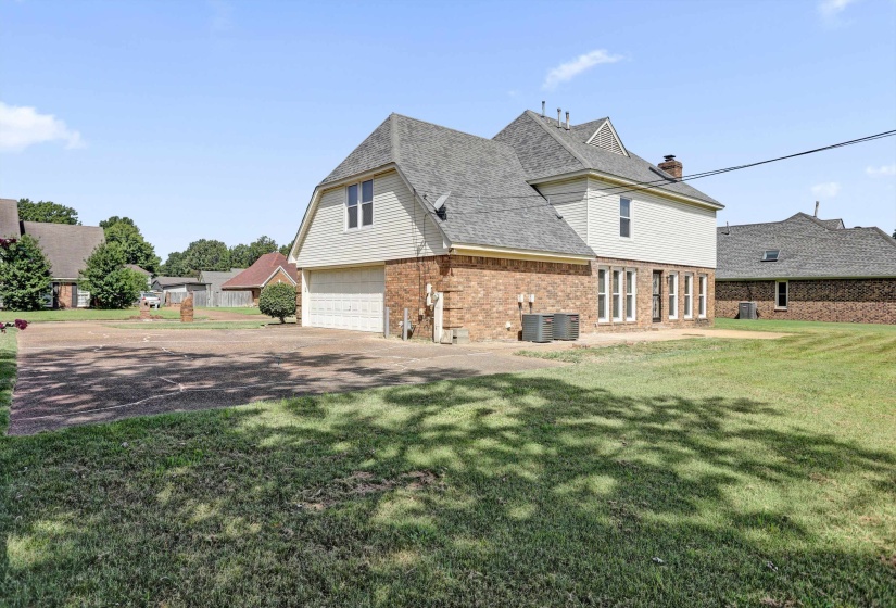 3948 FERN VALLEY DR, Memphis, Tennessee 38125, 4 Bedroom Bedrooms, 8 Room Rooms,2.1 BathroomBathrooms,Residential,For Sale,FERN VALLEY,0,10228663