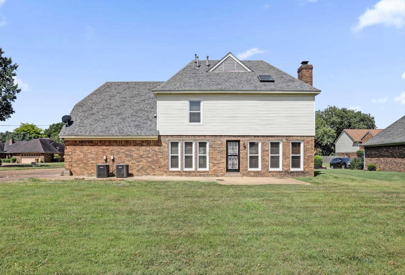 3948 FERN VALLEY DR, Memphis, Tennessee 38125, 4 Bedroom Bedrooms, 8 Room Rooms,2.1 BathroomBathrooms,Residential,For Sale,FERN VALLEY,0,10228663