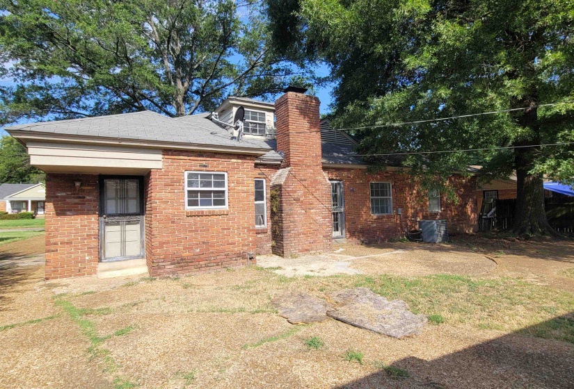 3464 STONE ST, Memphis, Tennessee 38118, 4 Bedroom Bedrooms, 8 Room Rooms,2 BathroomBathrooms,Residential,For Sale,STONE,0,10228664