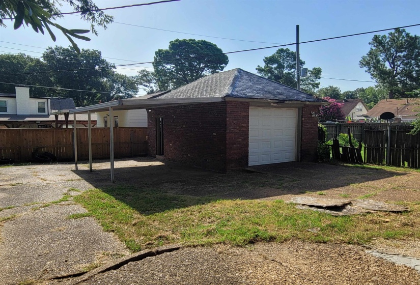 3464 STONE ST, Memphis, Tennessee 38118, 4 Bedroom Bedrooms, 8 Room Rooms,2 BathroomBathrooms,Residential,For Sale,STONE,0,10228664