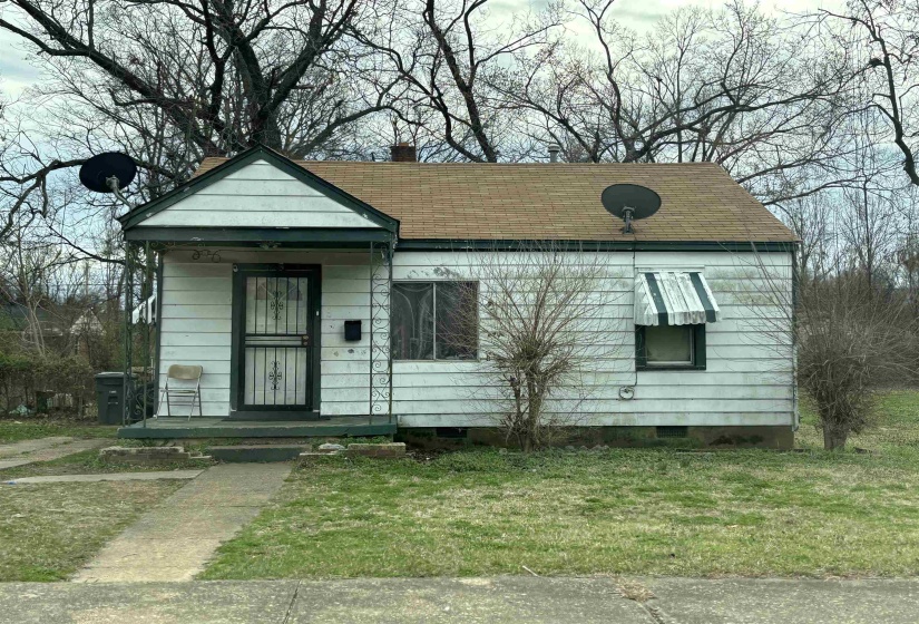 1983 HUBERT AVE, Memphis, Tennessee 38108, 2 Bedroom Bedrooms, 4 Room Rooms,1 BathroomBathrooms,Residential,For Sale,HUBERT,0,10228711