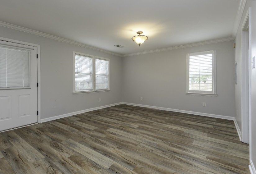240 3RD ST, Rossville, Tennessee 38066, 2 Bedroom Bedrooms, 7 Room Rooms,2 BathroomBathrooms,Residential,For Sale,3RD,0,10228713