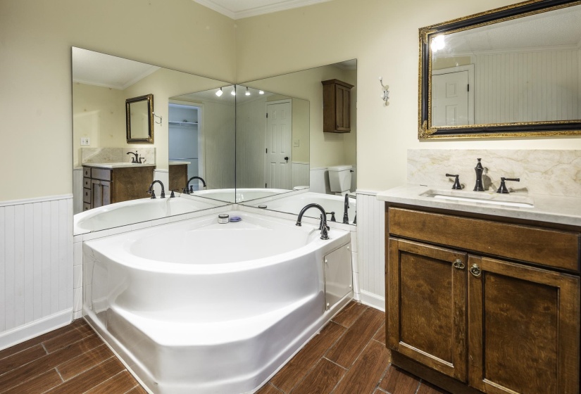 240 3RD ST, Rossville, Tennessee 38066, 2 Bedroom Bedrooms, 7 Room Rooms,2 BathroomBathrooms,Residential,For Sale,3RD,0,10228713