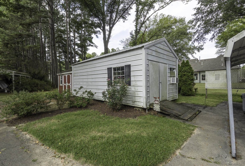240 3RD ST, Rossville, Tennessee 38066, 2 Bedroom Bedrooms, 7 Room Rooms,2 BathroomBathrooms,Residential,For Sale,3RD,0,10228713