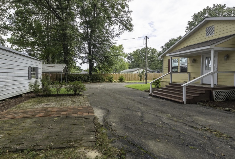 240 3RD ST, Rossville, Tennessee 38066, 2 Bedroom Bedrooms, 7 Room Rooms,2 BathroomBathrooms,Residential,For Sale,3RD,0,10228713