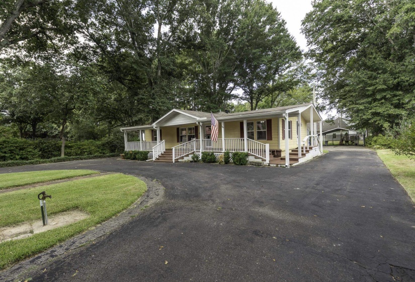 240 3RD ST, Rossville, Tennessee 38066, 2 Bedroom Bedrooms, 7 Room Rooms,2 BathroomBathrooms,Residential,For Sale,3RD,0,10228713
