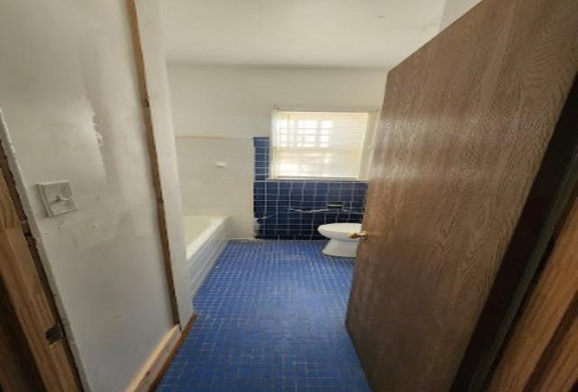 1029 STONEWALL ST, Memphis, Tennessee 38107, 3 Bedroom Bedrooms, 8 Room Rooms,1.1 BathroomBathrooms,Residential,For Sale,STONEWALL,0,10228715