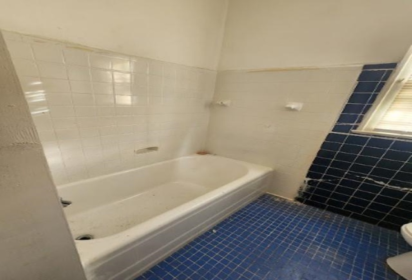 1029 STONEWALL ST, Memphis, Tennessee 38107, 3 Bedroom Bedrooms, 8 Room Rooms,1.1 BathroomBathrooms,Residential,For Sale,STONEWALL,0,10228715