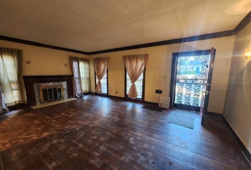 1029 STONEWALL ST, Memphis, Tennessee 38107, 3 Bedroom Bedrooms, 8 Room Rooms,1.1 BathroomBathrooms,Residential,For Sale,STONEWALL,0,10228715