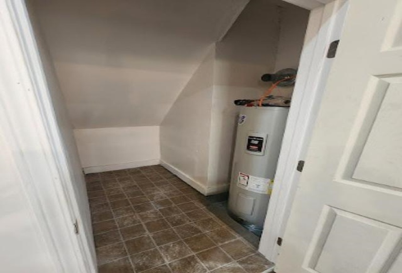1029 STONEWALL ST, Memphis, Tennessee 38107, 3 Bedroom Bedrooms, 8 Room Rooms,1.1 BathroomBathrooms,Residential,For Sale,STONEWALL,0,10228715