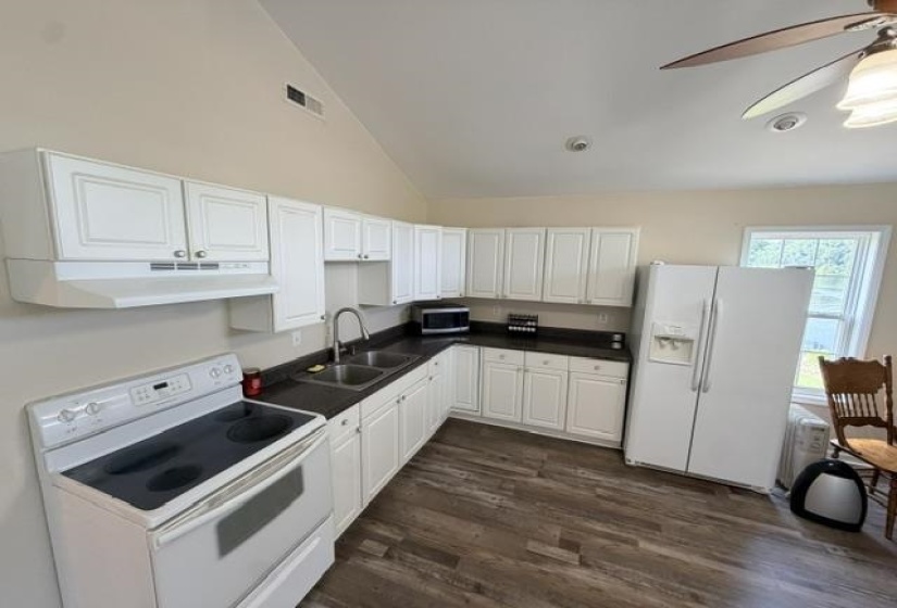 1022 EMERALD LN, Morris Chapel, Tennessee 38361, 2 Bedroom Bedrooms, 5 Room Rooms,1.1 BathroomBathrooms,Residential,For Sale,EMERALD,0,10228716