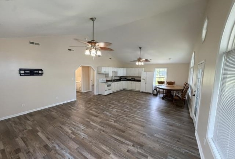 1022 EMERALD LN, Morris Chapel, Tennessee 38361, 2 Bedroom Bedrooms, 5 Room Rooms,1.1 BathroomBathrooms,Residential,For Sale,EMERALD,0,10228716