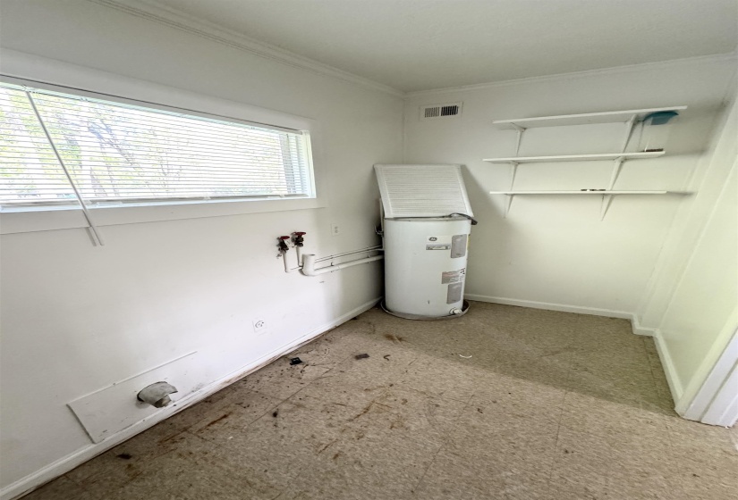 1349 LONGCREST RD, Memphis, Tennessee 38109, 2 Bedroom Bedrooms, 5 Room Rooms,1 BathroomBathrooms,Residential,For Sale,LONGCREST,0,10228717