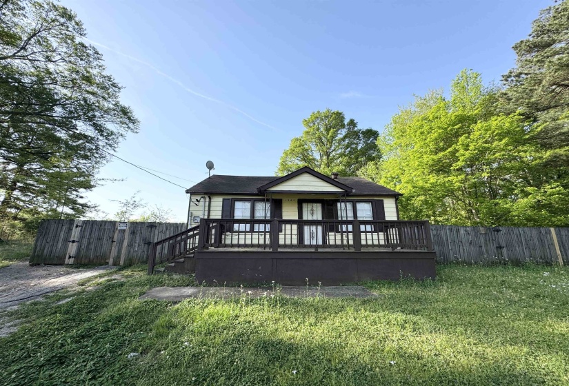 1349 LONGCREST RD, Memphis, Tennessee 38109, 2 Bedroom Bedrooms, 5 Room Rooms,1 BathroomBathrooms,Residential,For Sale,LONGCREST,0,10228717