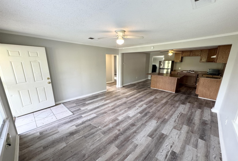 1349 LONGCREST RD, Memphis, Tennessee 38109, 2 Bedroom Bedrooms, 5 Room Rooms,1 BathroomBathrooms,Residential,For Sale,LONGCREST,0,10228717