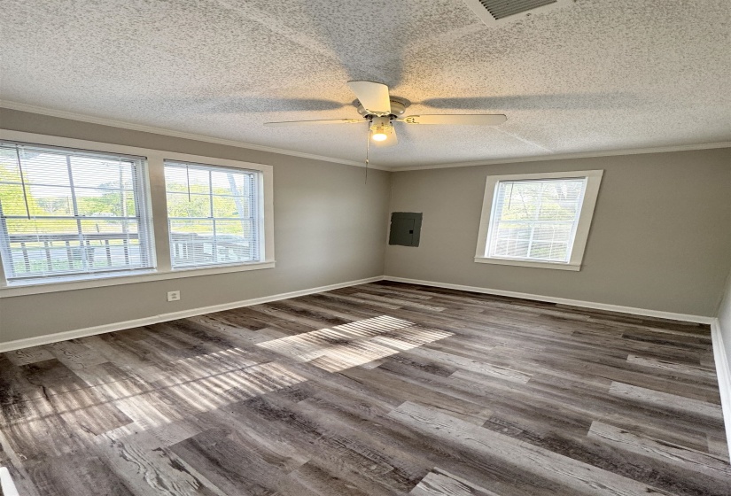 1349 LONGCREST RD, Memphis, Tennessee 38109, 2 Bedroom Bedrooms, 5 Room Rooms,1 BathroomBathrooms,Residential,For Sale,LONGCREST,0,10228717