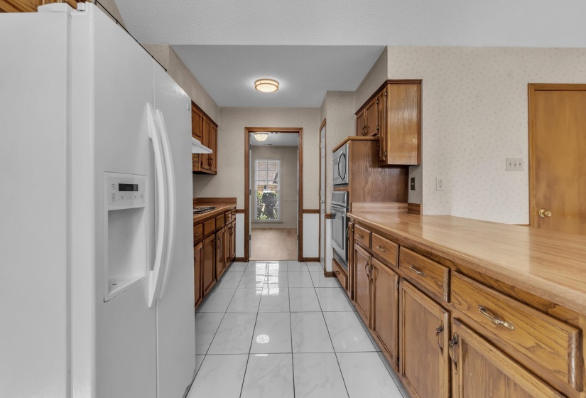 4305 BEAVER CREEK LN, Memphis, Tennessee 38125, 4 Bedroom Bedrooms, 9 Room Rooms,3 BathroomBathrooms,Residential,For Sale,BEAVER CREEK,0,10228719