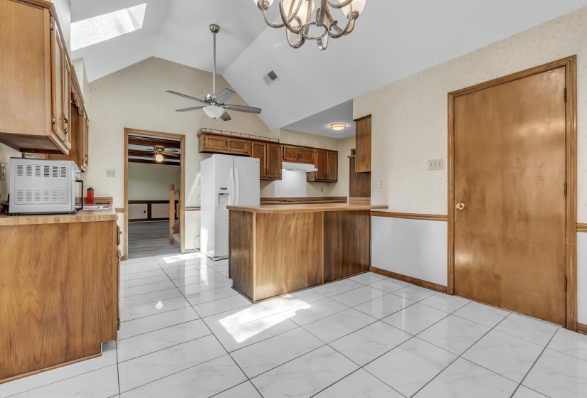 4305 BEAVER CREEK LN, Memphis, Tennessee 38125, 4 Bedroom Bedrooms, 9 Room Rooms,3 BathroomBathrooms,Residential,For Sale,BEAVER CREEK,0,10228719