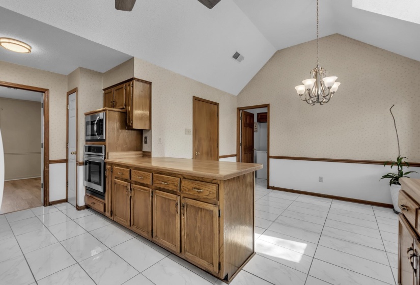 4305 BEAVER CREEK LN, Memphis, Tennessee 38125, 4 Bedroom Bedrooms, 9 Room Rooms,3 BathroomBathrooms,Residential,For Sale,BEAVER CREEK,0,10228719