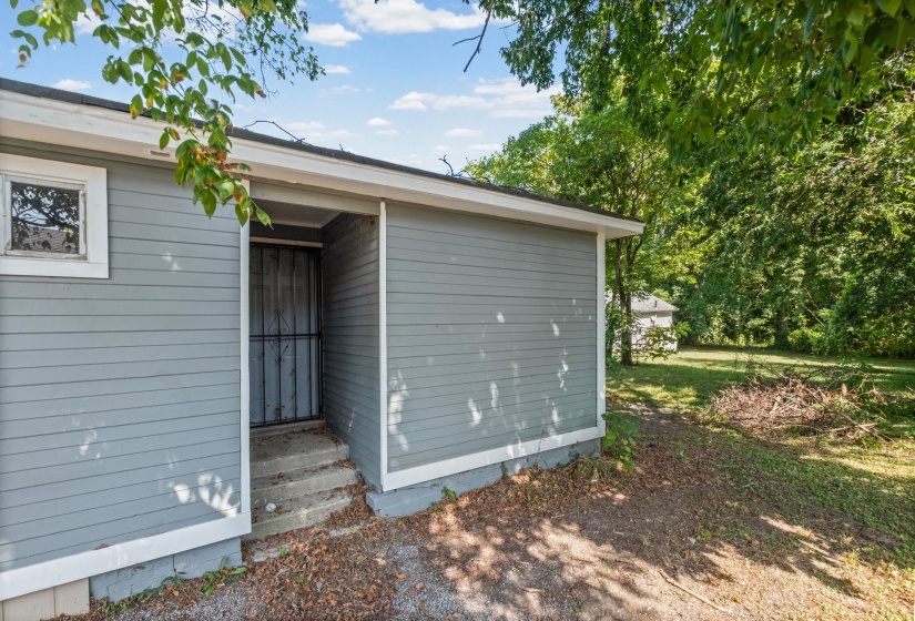 560 PEEBLES RD, Memphis, Tennessee 38109, 4 Bedroom Bedrooms, 6 Room Rooms,2 BathroomBathrooms,Residential,For Sale,PEEBLES,0,10228722