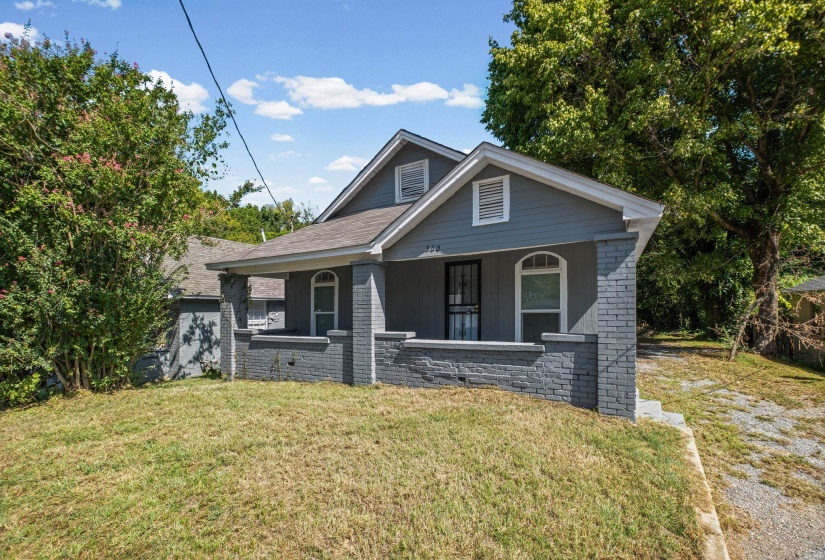 560 PEEBLES RD, Memphis, Tennessee 38109, 4 Bedroom Bedrooms, 6 Room Rooms,2 BathroomBathrooms,Residential,For Sale,PEEBLES,0,10228722