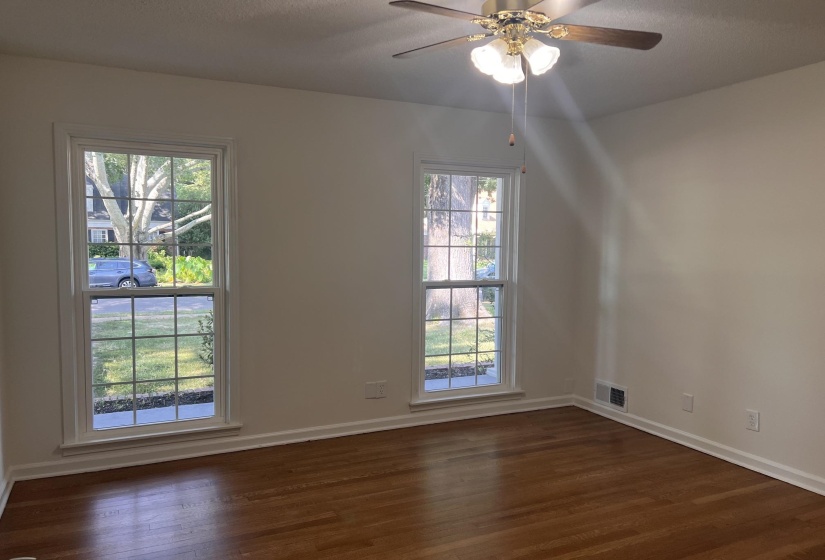 5915 MACLEOD DR, Memphis, Tennessee 38119, 5 Bedroom Bedrooms, 9 Room Rooms,3 BathroomBathrooms,Residential,For Sale,MACLEOD,0,10228732