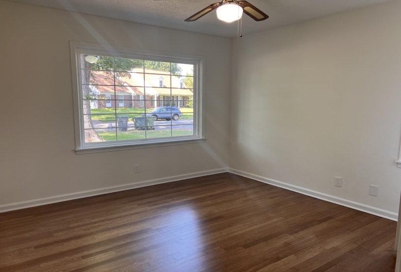 5915 MACLEOD DR, Memphis, Tennessee 38119, 5 Bedroom Bedrooms, 9 Room Rooms,3 BathroomBathrooms,Residential,For Sale,MACLEOD,0,10228732