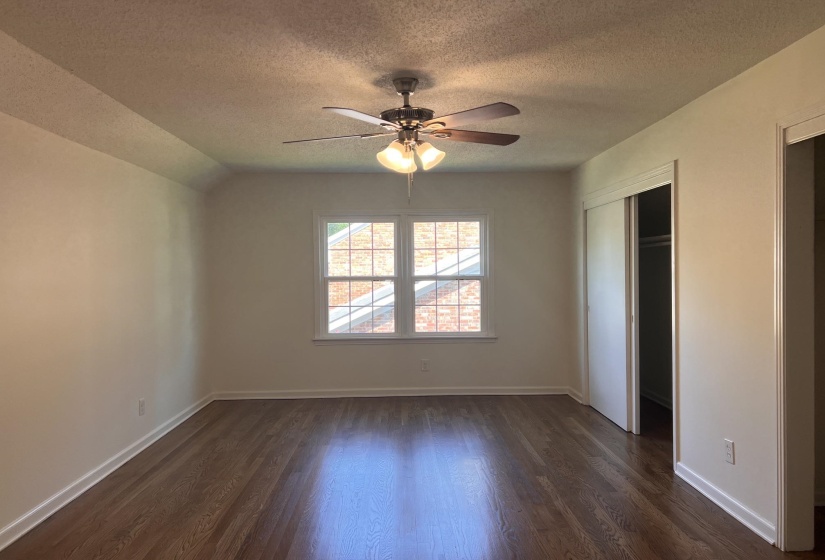 5915 MACLEOD DR, Memphis, Tennessee 38119, 5 Bedroom Bedrooms, 9 Room Rooms,3 BathroomBathrooms,Residential,For Sale,MACLEOD,0,10228732