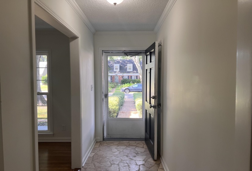 5915 MACLEOD DR, Memphis, Tennessee 38119, 5 Bedroom Bedrooms, 9 Room Rooms,3 BathroomBathrooms,Residential,For Sale,MACLEOD,0,10228732