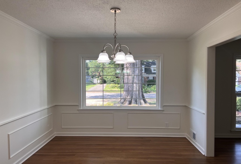 5915 MACLEOD DR, Memphis, Tennessee 38119, 5 Bedroom Bedrooms, 9 Room Rooms,3 BathroomBathrooms,Residential,For Sale,MACLEOD,0,10228732