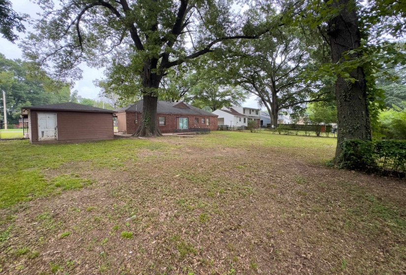 3553 RHODES AVE, Memphis, Tennessee 38111, 3 Bedroom Bedrooms, 6 Room Rooms,2 BathroomBathrooms,Residential,For Sale,RHODES,0,10228734