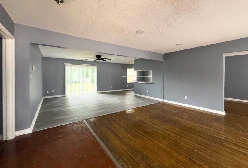 3553 RHODES AVE, Memphis, Tennessee 38111, 3 Bedroom Bedrooms, 6 Room Rooms,2 BathroomBathrooms,Residential,For Sale,RHODES,0,10228734