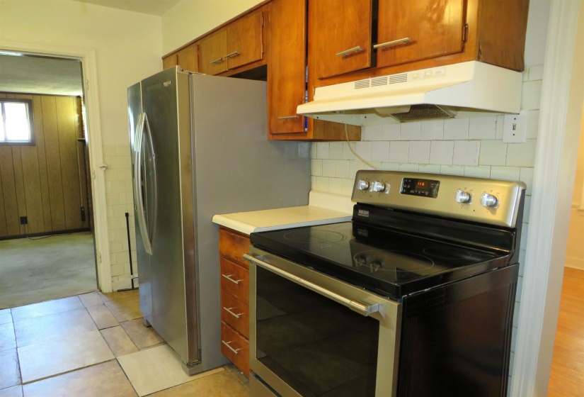 1657 PERKINS RD, Memphis, Tennessee 38117, 2 Bedroom Bedrooms, 6 Room Rooms,1 BathroomBathrooms,Residential,For Sale,PERKINS,0,10228736