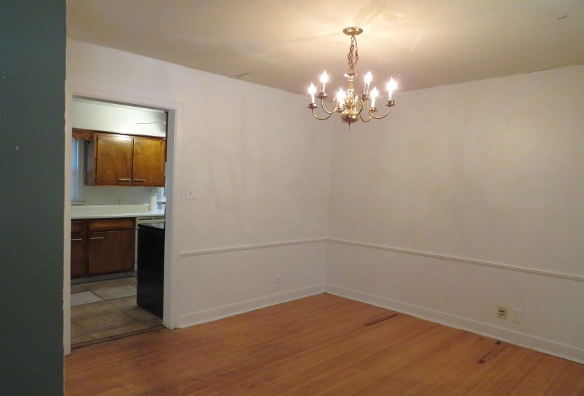 1657 PERKINS RD, Memphis, Tennessee 38117, 2 Bedroom Bedrooms, 6 Room Rooms,1 BathroomBathrooms,Residential,For Sale,PERKINS,0,10228736