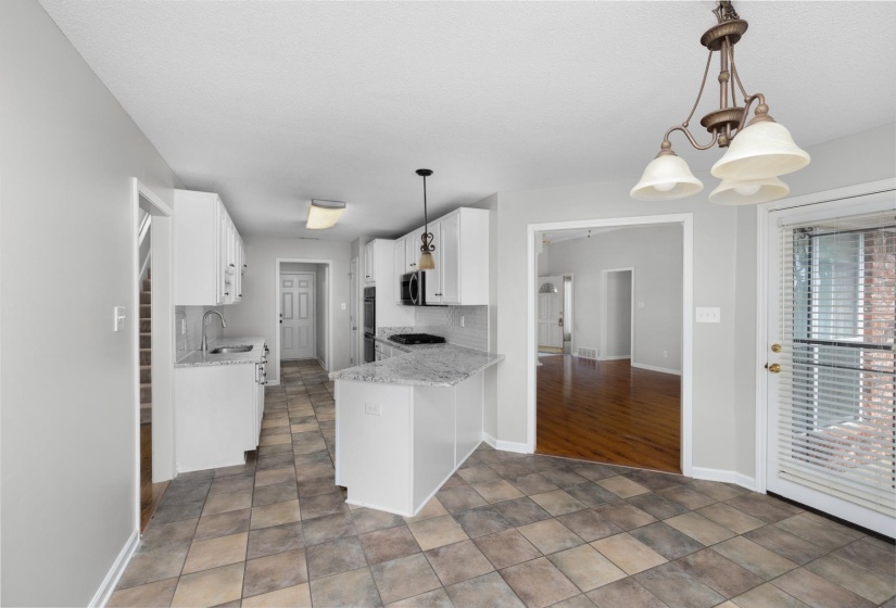 4958 FRENCH BROAD CV, Bartlett, Tennessee 38135, 5 Bedroom Bedrooms, 8 Room Rooms,2 BathroomBathrooms,Residential,For Sale,FRENCH BROAD,0,10228739